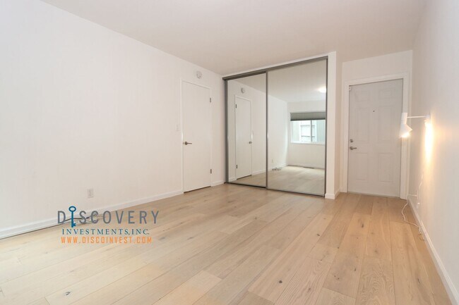 Building Photo - Chic Piedmont Pines Three Bedroom Home Coming Soon!