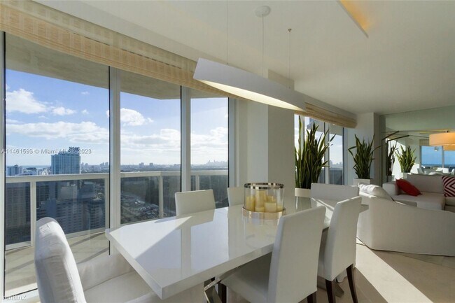 Building Photo - 3 br, 3 bath Condo - 4775 Collins Ave Apt ...