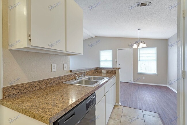 Building Photo - 7505 Tiffany Meadows Ln