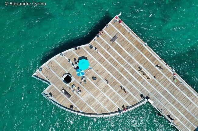 Building Photo - 2611 NE 20th St