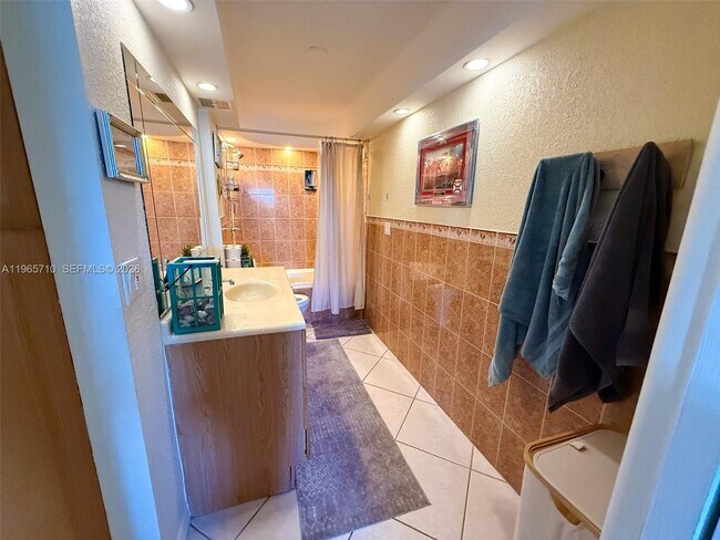 Building Photo - 1967 S Ocean Blvd