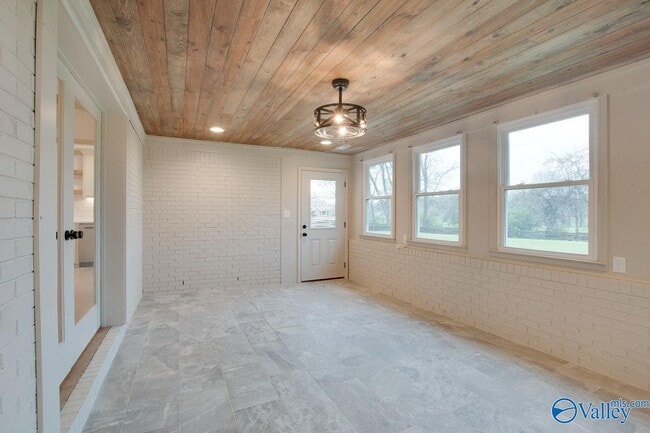 Building Photo - 2042 Rosebury Ln SW