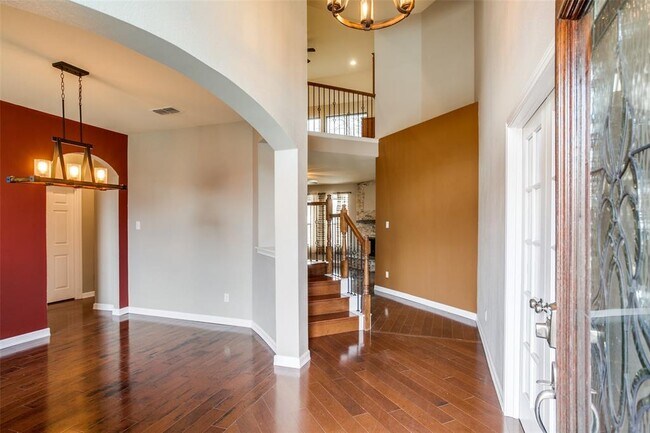 Building Photo - 2609 Oakland Way