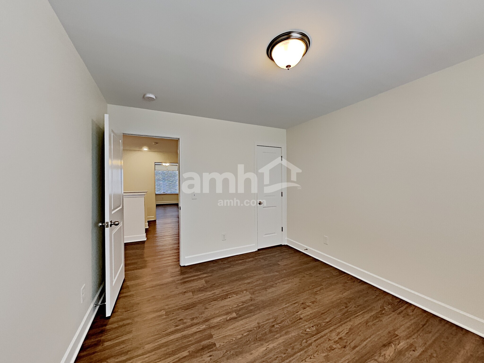Building Photo - 4264 Longfellow Dr