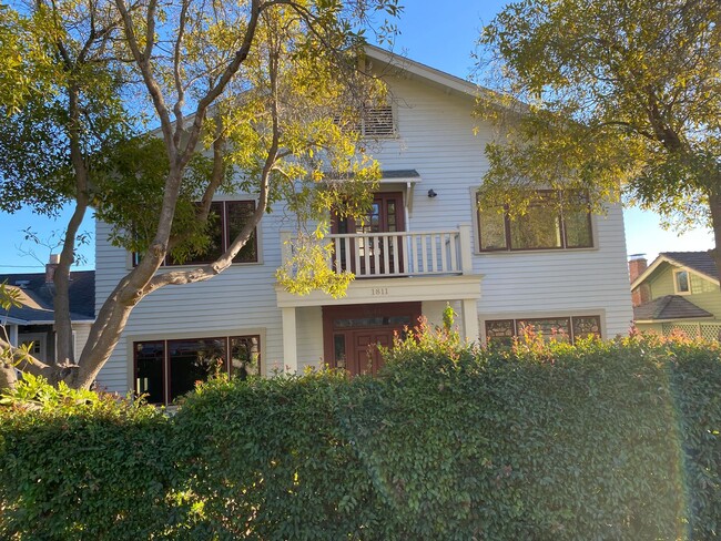 Primary Photo - Enchanting 1-Bedroom, 1-Bath Oasis with St...