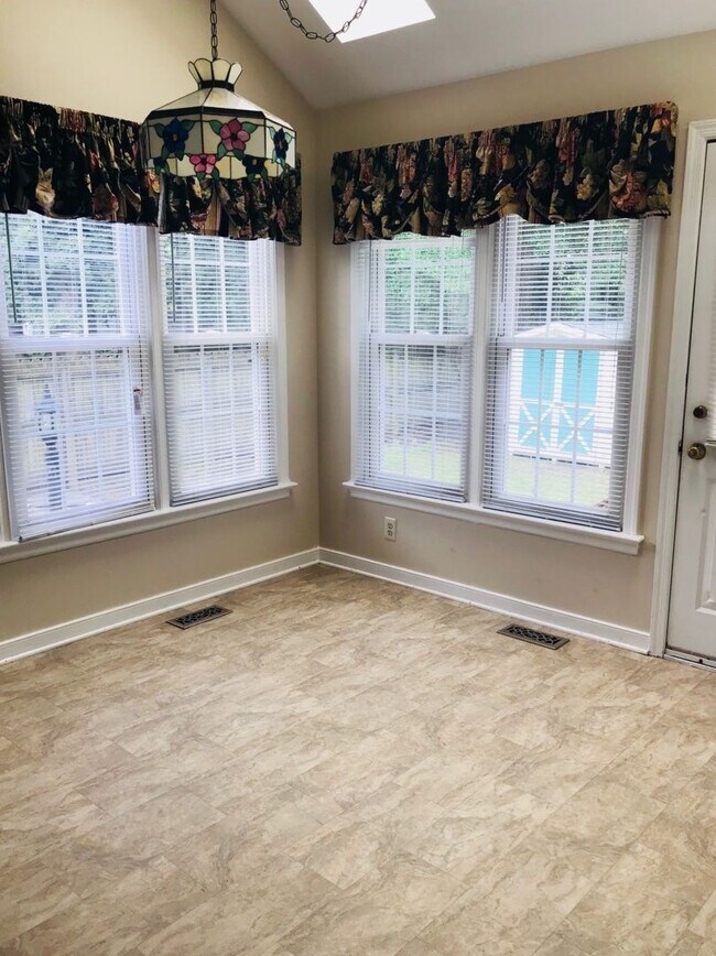 Building Photo - 4610 River Mill Ct