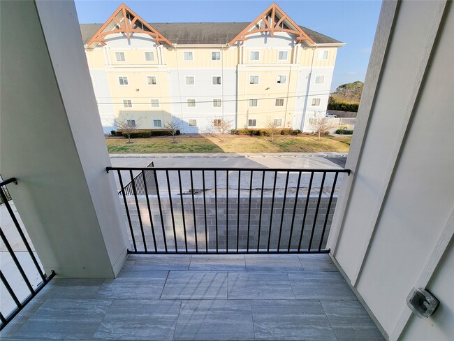 Building Photo - 7703 Earl Rudder Wy