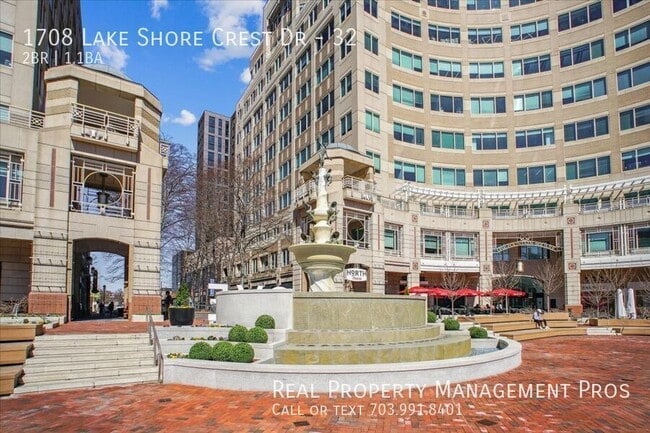 Building Photo - 1708 Lake Shore Crest Dr