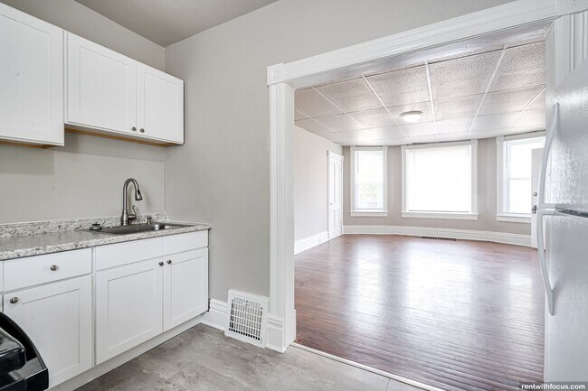 Building Photo - 1201 Michigan St