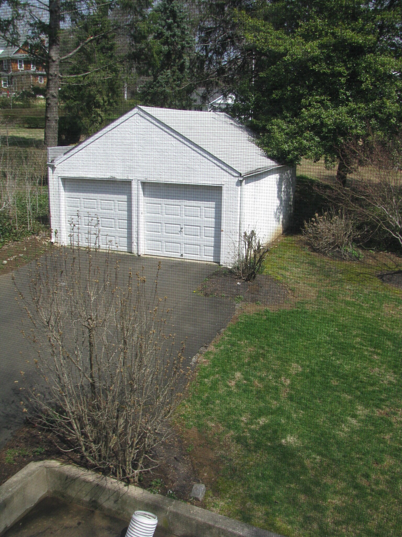 Building Photo - 2363 Mount Carmel Ave
