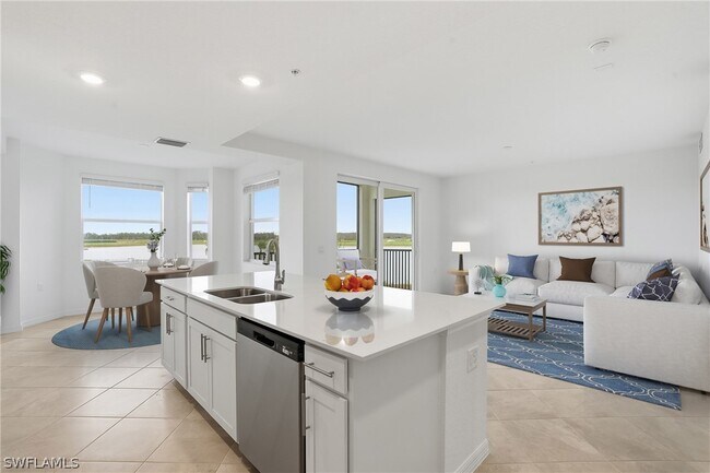 Building Photo - 15345 Grn Acrs Ave