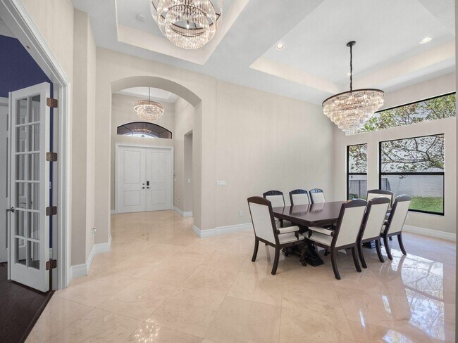 Building Photo - 9931 Bozzano Dr