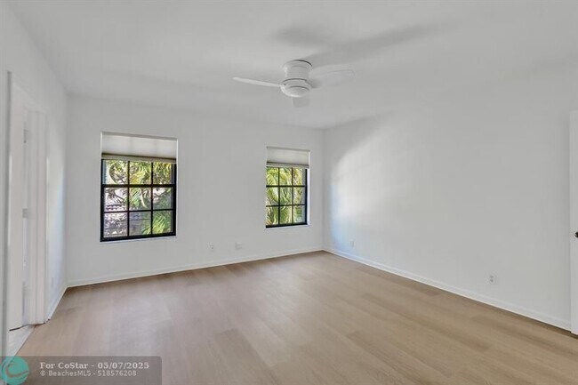 Building Photo - 2622 NW 49th St