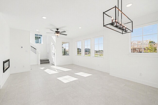 Building Photo - 10846 Day Jassamine Wy