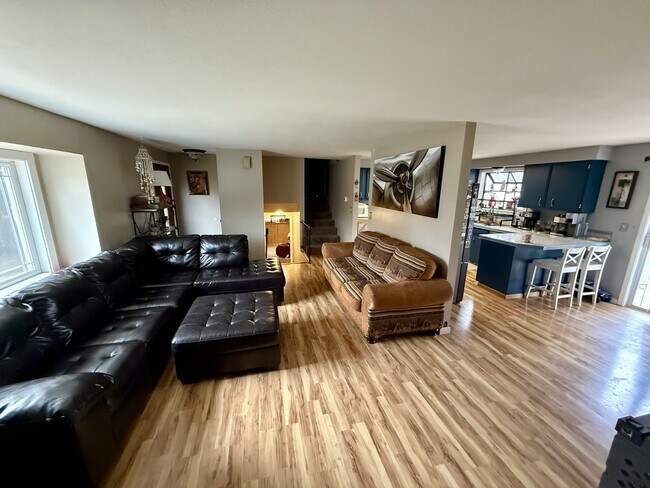 Building Photo - 2565 N 3rd E St