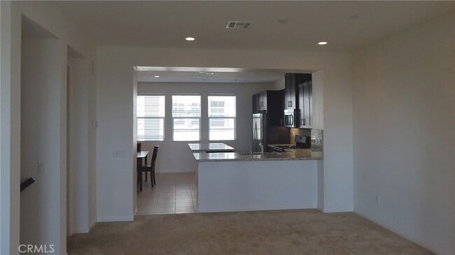 Building Photo - 908 N Acacia Ct