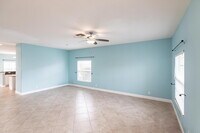 Building Photo - Rare 5 Bedroom Pool Home in Gated Community