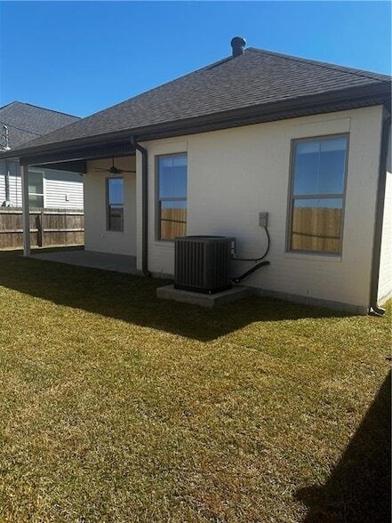 Building Photo - 2300 Pirate Dr