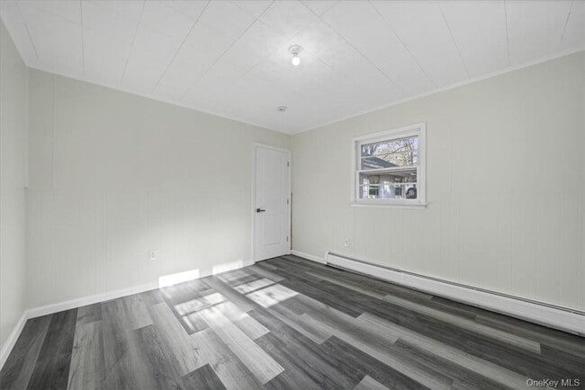 Building Photo - 55 School Rd