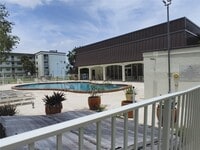 Building Photo - 500 NE 2nd St