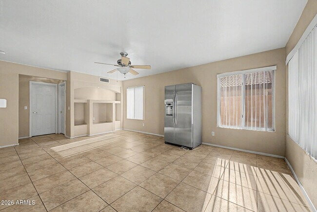 Building Photo - 13166 W Cypress St