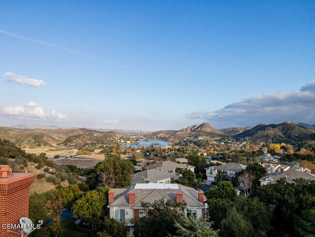 Building Photo - 2390 Crombie Ct