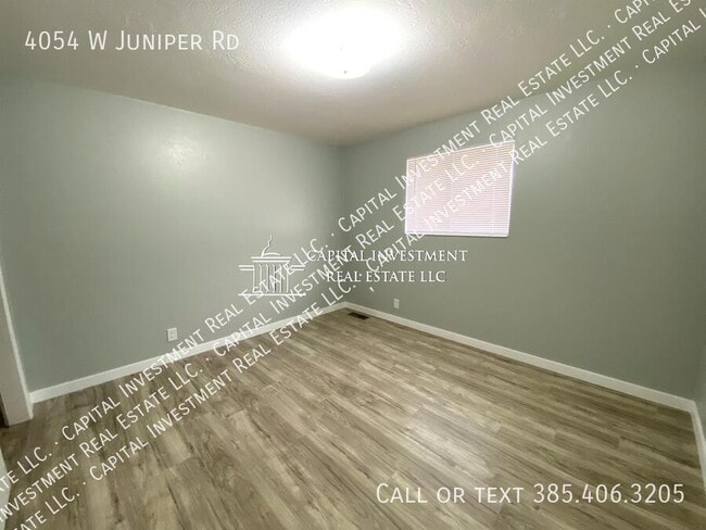 Building Photo - 4054 W Juniper Rd