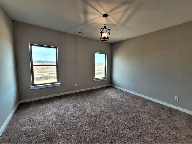 Building Photo - 161 Lena Ln