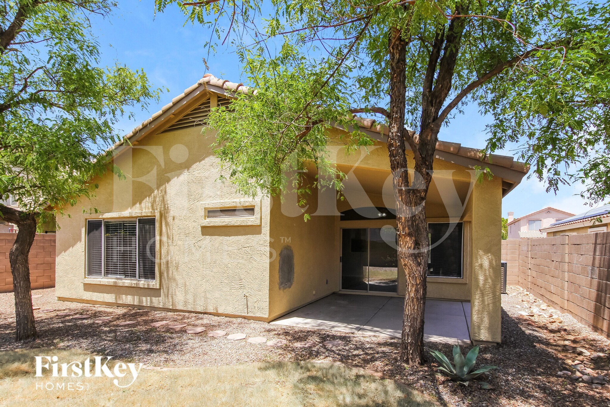 Building Photo - 7225 W Blackhawk Dr