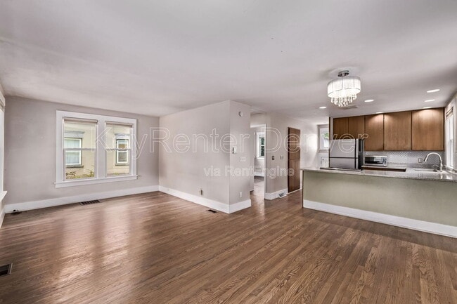 Building Photo - 4654 N Bryant St