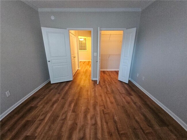 Building Photo - 10 Perimeter Summit Blvd