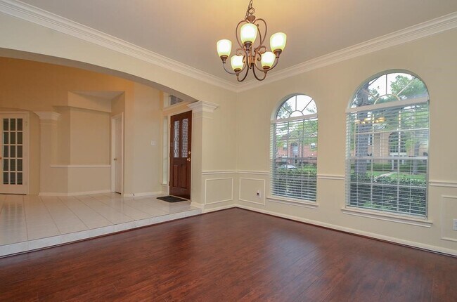 Building Photo - 20735 Fawnbrook Ct