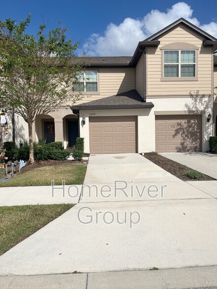 Primary Photo - 1025 Pavia Dr