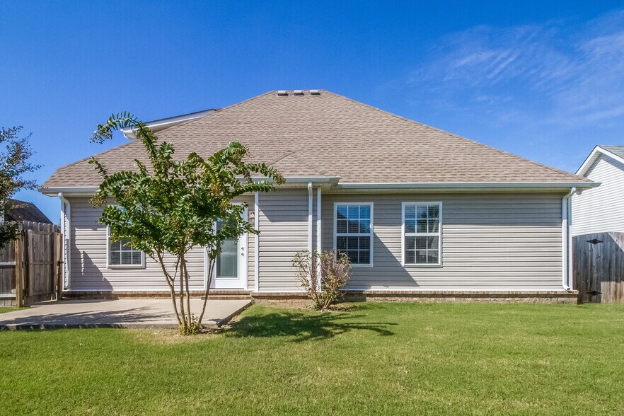 Building Photo - 1511 Antebellum Dr