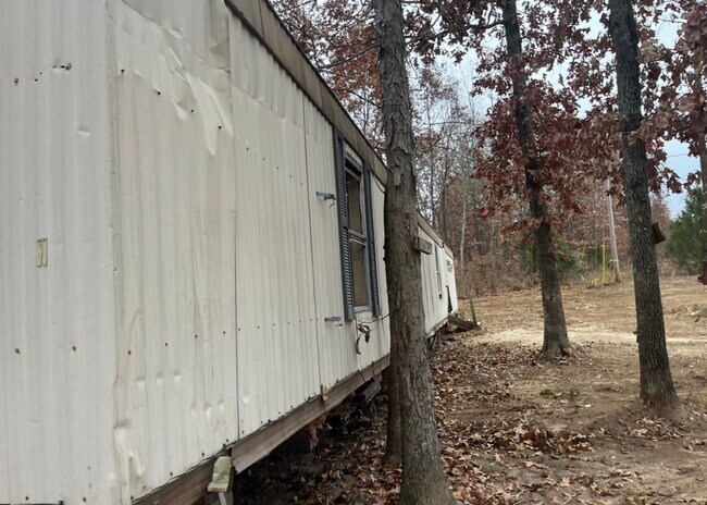 Building Photo - 4.63-Acres! - $390 Month / $700 Down