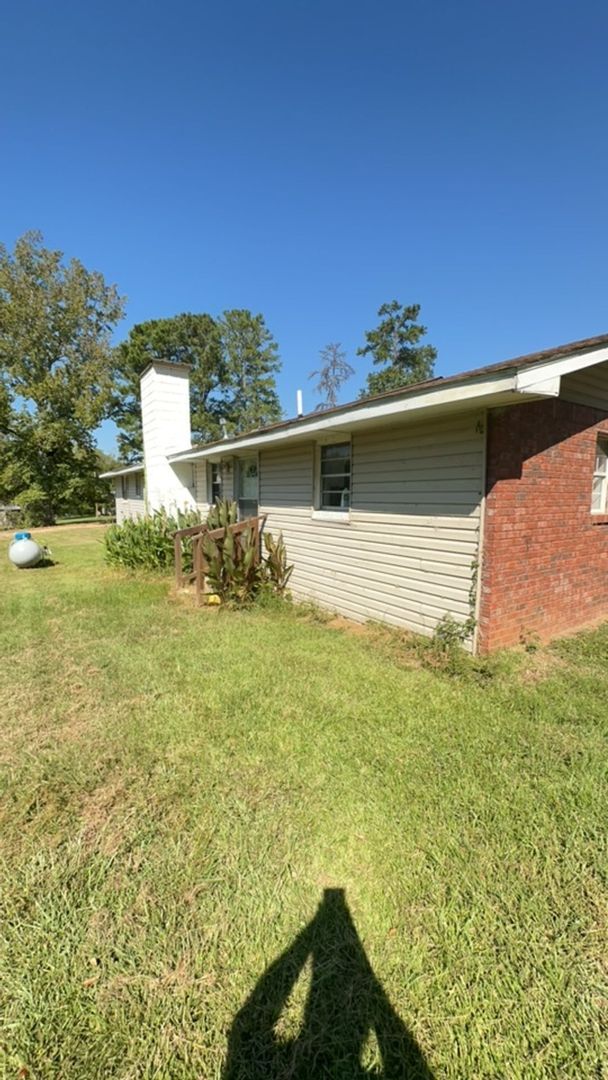 Building Photo - 6483 Pineapple Hwy