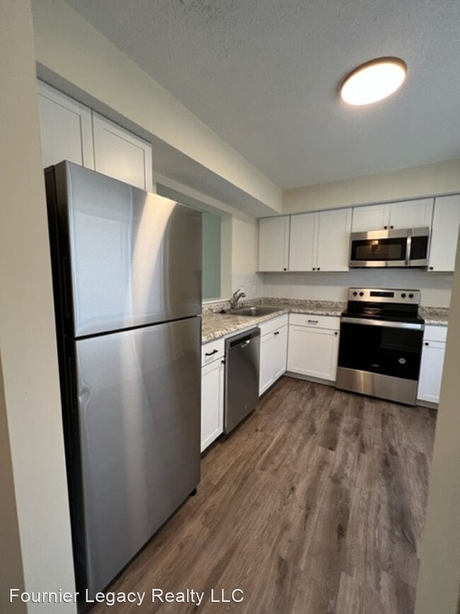Building Photo - 3 br, 2.5 bath House - 4239 Baylor Street