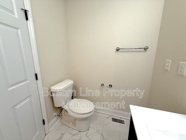 Building Photo - 1112 Pegram St