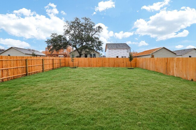 Building Photo - Modern 4-Bedroom Home with Loft, Open Livi...