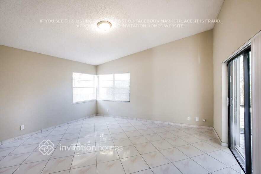 Building Photo - 10663 NW 32nd Ct