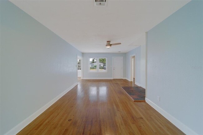 Building Photo - 810 2nd Ave NW