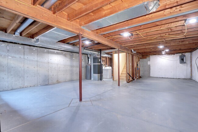 Building Photo - 5588 S Netherland St
