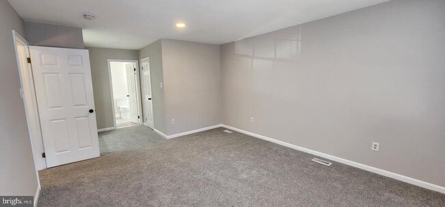 Building Photo - 3145 Elmmede Rd