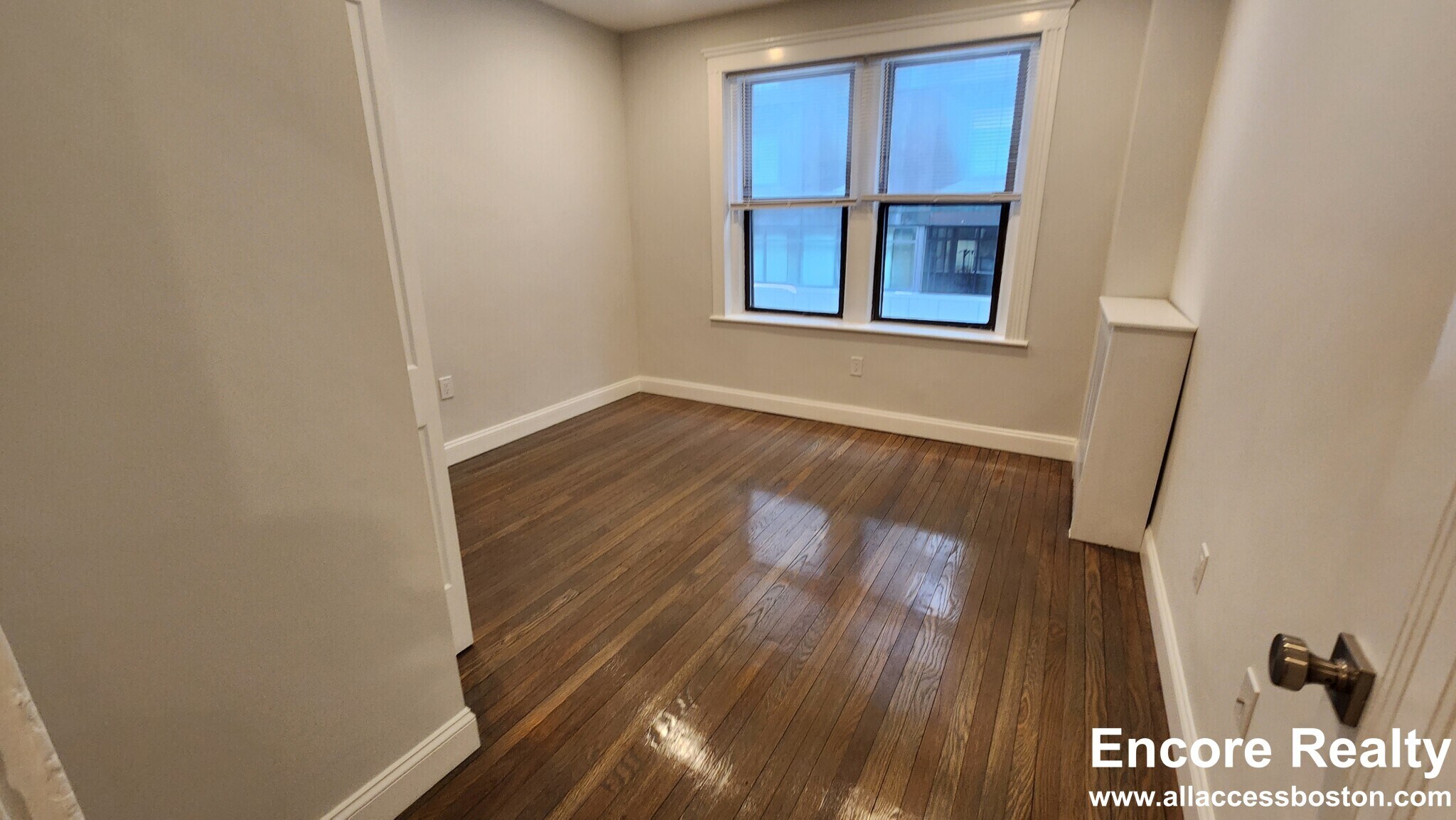 Building Photo - 11 Peterborough St