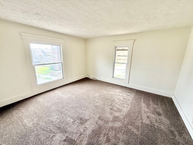 Building Photo - 921 17th St NW