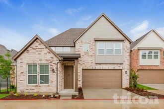 Building Photo - 202 Holbeck Cir