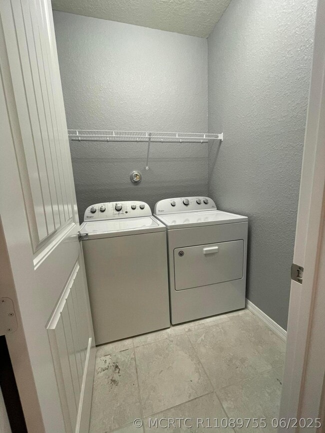 Building Photo - 4516 San Fratello Cir