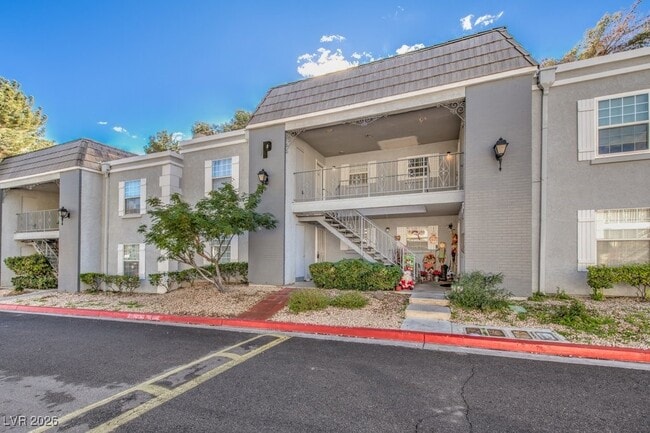 Building Photo - 3823 S Maryland Pkwy