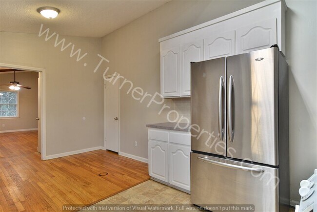 Building Photo - 4000 Williamsburg Dr, Columbia, SC 29203