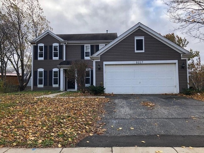 Primary Photo - Beautiful White Caps Single Family Home